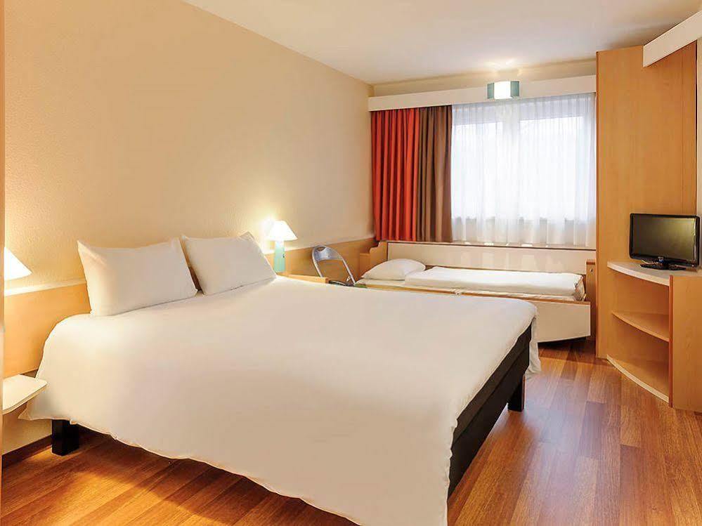 Ibis Berlin Dreilinden Hotel Kleinmachnow Eksteriør billede